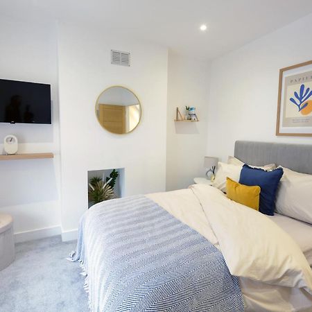 Outstanding Modernised 3/4 Double Bedroomed House Littlehampton Bagian luar foto