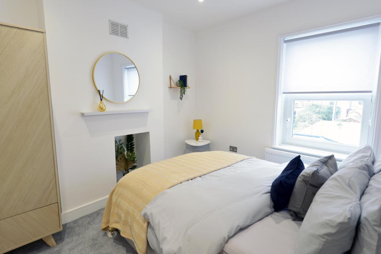 Outstanding Modernised 3/4 Double Bedroomed House Littlehampton Bagian luar foto