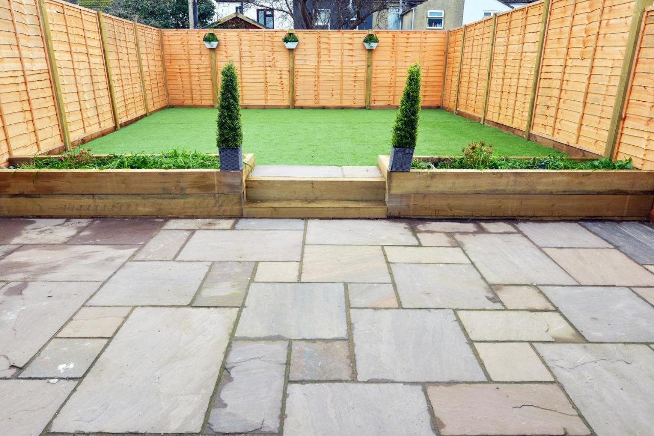 Outstanding Modernised 3/4 Double Bedroomed House Littlehampton Bagian luar foto