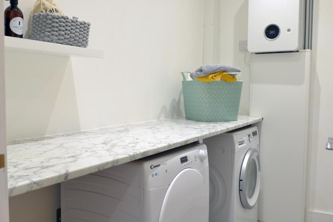 Outstanding Modernised 3/4 Double Bedroomed House Littlehampton Bagian luar foto